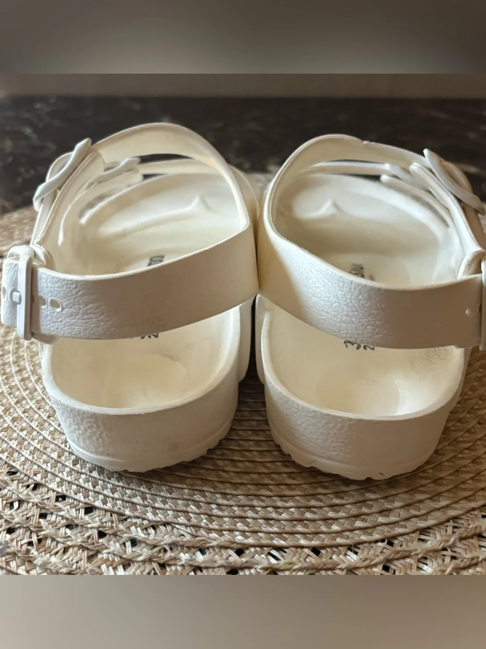 BIRKENSTOCK  Kid’s White Milano Sandals  Size US L3 EURO 34